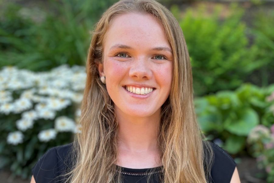 Headshot, Dr. Katie Harris