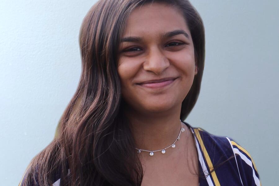 Headshot, Kavya Patel