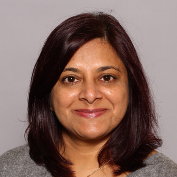 Headshot of Kavita Dhamanaskar
